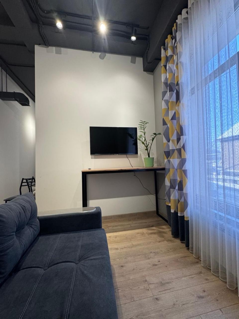 Muras Hostel 比什凯克 外观 照片
